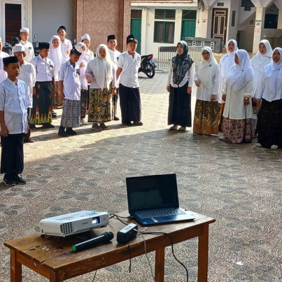 Apel Gabungan MI dan MTs DDI Labukkang Raya Peringati Hari Santri Nasional 2024