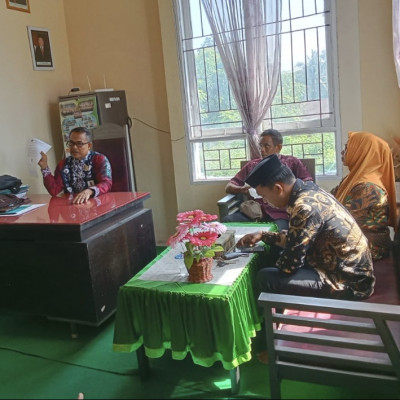 Rapat KUA Lappariaja Bahas Masjid Percontohan sebagai Pusat Ibadah dan Pemberdayaan Umat