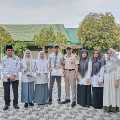 Upacara Bendera MAN 1 Bone: Motivasi Pemilih Pemula dan Peluang Berkarir di Kepolisian