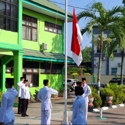 Solihin Bacakan Sambutan Menpora Pada Upacara Hari Sumpah Pemuda Ke.96