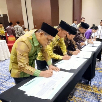 Bersama Kakanwil, Kabid PHU Kemenag Sulsel Hadiri Sosialisasi Rekrutmen Petugas Haji 2025