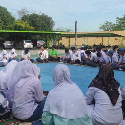 MAN 1 Kota Parepare Tingkatkan Karakter Siswa Lewat Pembiasaan Literasi Al-Qur'an