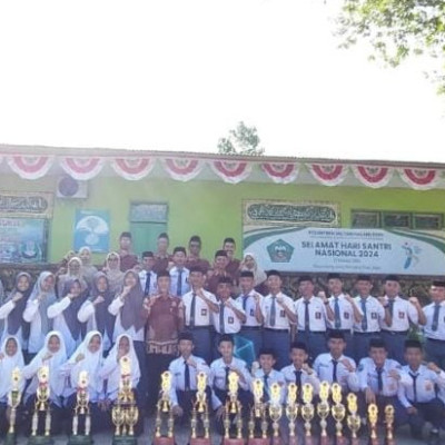 Paskibra MTs Sultan Hasanuddin Sabet 10 Juara di Ajang Ghe Greatest Chapter 3