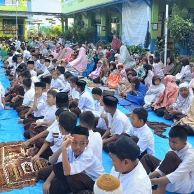 Pembiasaan Positif, MIN 1 Gowa Gelar Shalat Dhuha Berjamaah