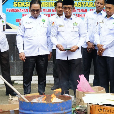 Kemenag Kab. Pangkep gelar pemusnahan 8.118 pasang Buku Nikah dan Duplikat Nikah