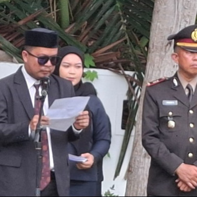 Hadirkan Do’a Syahdu, Hajar, S.Fil.I., MH Isi Upacara Di Taman Makam Pahlawan