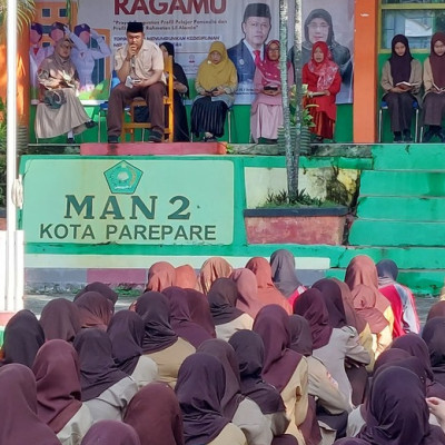 Teladani Sifat dan Sikap Baik Khulafaur Rasyidin dalam Giat Literasi Al-Qur'an MAN 2 Kota Parepare