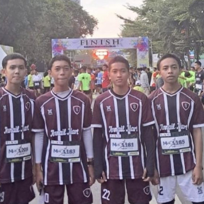 4 Santri PPTQ An Nail Gowa Ramaikan High School Marathon 10K 2024