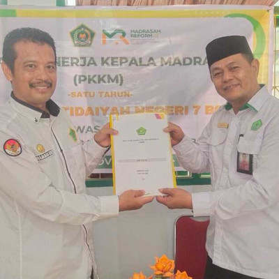 Tingkatkan Mutu Pendidikan, MIN 7 Bone Gelar PKKM Satu Tahun Periode Kedua