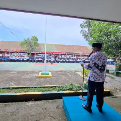 Upacara Hari Guru Nasional 2024 dengan Tema “Guru Berdaya, Indonesia Jaya”