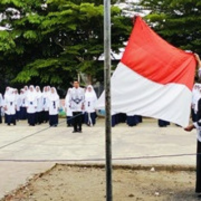 Penuh Haru Upacara Hari Guru Nasional  MTs Nashrul Haq Pajalele