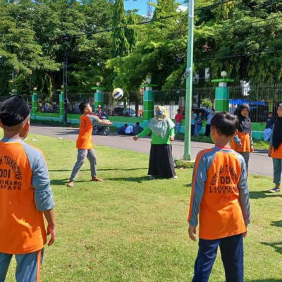 Ujian Praktik Bola Voli Siswa MTs DDI Labukkang Raya, Latih Kerja Sama dan Disiplin