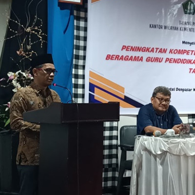 Tutup  Kegiatan Bidang PAI, Kakanwil Harap Guru Beri Pemahaman Siswa Terkait Toleransi dan Menghargai Perbedaan