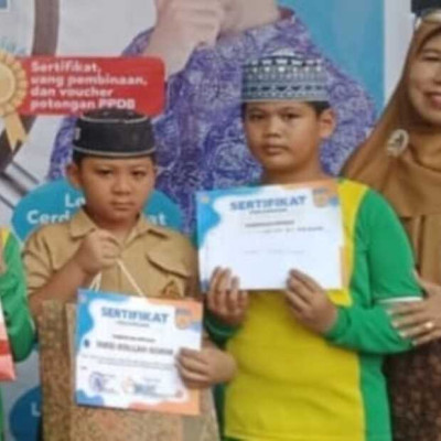 MIN 8 Bone Raih Juara 1 Lomba Cerdas Cermat