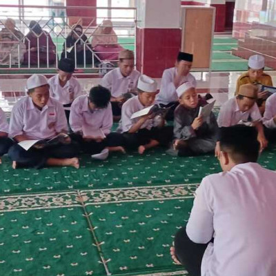 MTs DDI Labukkang Khatam AL-Qur’an di Hari Terakhir PAS