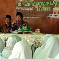 Plt. Kakanwil Sulsel Bawakan Materi Manasik Haji JCH Kota Parepare