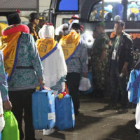 Jamaah Calon Haji Kabupaten Soppeng Diberangkatkan Ke Asrama Haji