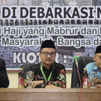 Kakankemenag Sinjai bersama Rombongan sambut kedatangan Jamaah Haji Kloter 9