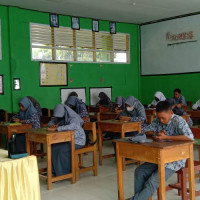 Hari Kedua PAS Ganjil MAN 2 Sinjai TP. 2021-2022 Berbasis Android