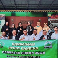 Intip Program Unggulan, GTK Madrasah Arifah Lakukan Studi Banding