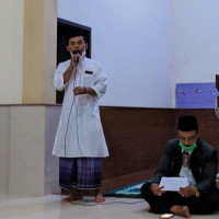 Kepala KUA Maiwa Sampaikan Maklumat Dan Isra Mi'raj Di Desa Pariwang