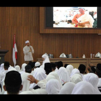 Begini Sebaiknya Akhlakul Karimah Jamaah Di Tanah Suci