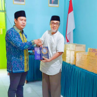 Donasi 100 Buah Mushaf Al Qur'an Dari Arkia Indonesia untuk Pesantren Sultan Hasanuddin