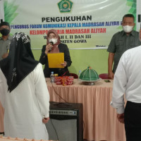 Kakankemenag Gowa Kukuhkan Pengurus FKKMA  KKMA