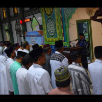 Masjid Agung Enrekang Dapat 200 Juta Dari Muslimin Bando