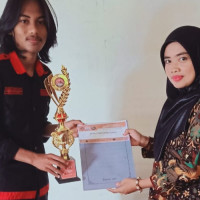 Siswa dan Guru MTsN 1 Enrekang Sabet Juara