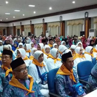 Lepas Jamaah Calon Haji, Ini Pesan Wakil Bupati Tana Toraja.