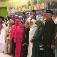 Jamaah Haji Pulang Utuh, Victor Batara : Doa Pemerintah Dan Pendeta Terjawab