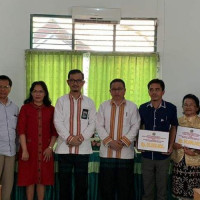 Kanwil Kemenag Sulsel Gelontorkan Bantuan ke Gereja, Toraja Dapat Rp 200 Juta.