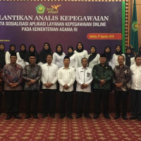 Hj.Masnawati Resmi Dilantik Jadi Analis Kepegewaian Kemenag Takalar.