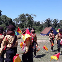 MTsN 3 Enrekang Memupuk Persaudaraa Pada Kemah Lathan