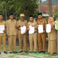 Buku Tabungan Haji Sebagai Wujud Apresiasi Kepada Humas Kemenag Soppeng