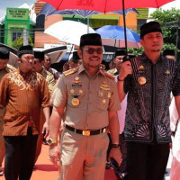 Komandan datang, Masyarakat Gowa bersuka cita