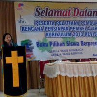 Pelatihan Pembuatan RPP Kurikulum 13 Revisi bagi Guru Kristen