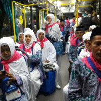 Suasana Haru dan Bahagia Warnai Pemberangkatan JCH Sinjai