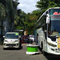 Kafilah Makassar Tempuh Perjalanan Sembilan Jam Menuju Tana Toraja
