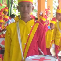 2 Kelompok Drum Band Menjadi Pengiring GJI