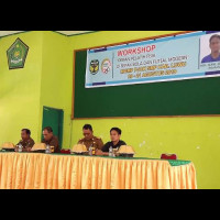 MGMP PJOK GELAR WORKSHOP KEPELATIHAN FISIK