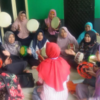 Penyuluh Perempuan Agama Islam latihan qasidah untuk HAB Kemenag RI