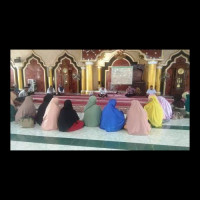 Materi Shalat Qashar/Jamaâ€™ diberikan JCH Pada Pendampingan