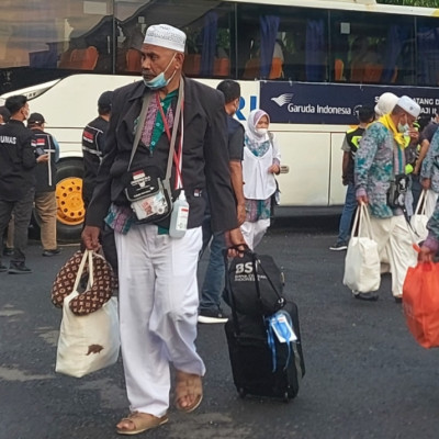 Jemaah Haji Kloter 17 Tiba di Tanah Air, Gorontalo Terpisah Dari Rombongan